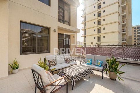 Apartamento en Town Square, Dubai, 2 dormitorios, 152 m², № 66428 - foto 1