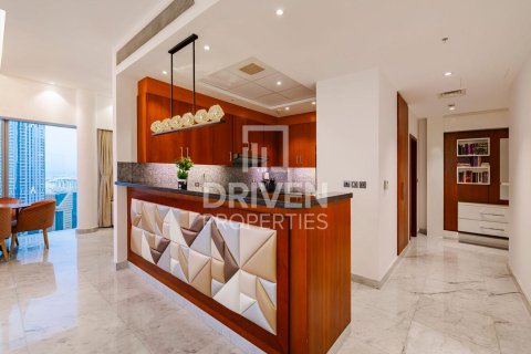 Duplex in Central Park Tower, DIFC, Dubai 2 bedrooms, 165 sq.m. № 66418 - photo 5