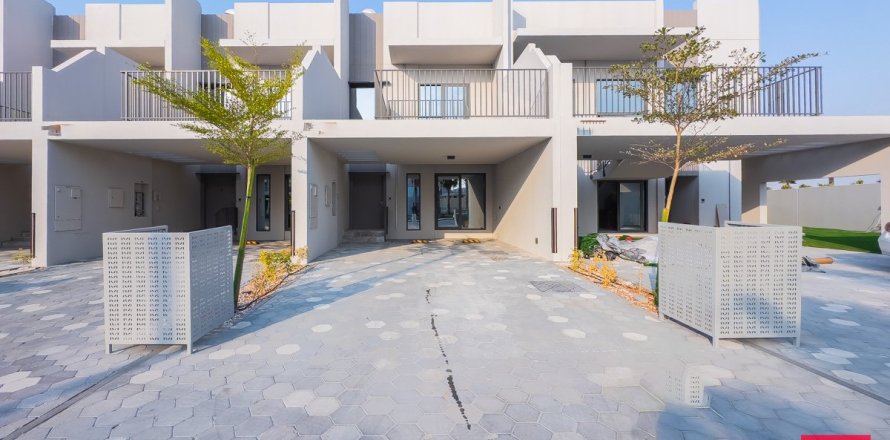 Adosado en Dubai Hills Estate, Dubai, 2 dormitorios, 105.1 m², № 47745