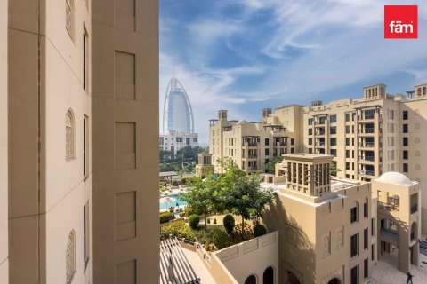 Apartment in Dubai 2 bedrooms, 126.3 sq.m. № 47753 - photo 2
