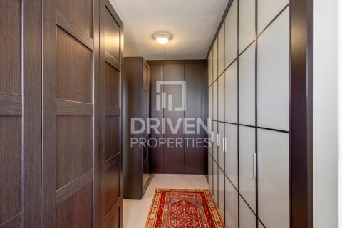 Villa en Jumeirah Golf Estates, Dubai, 5 dormitorios, 871 m², № 20865 - foto 29