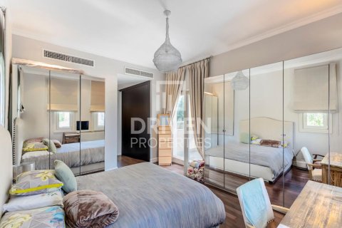 Villa en Jumeirah Golf Estates, Dubai, 5 dormitorios, 871 m², № 20865 - foto 10
