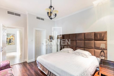 Villa en Jumeirah Golf Estates, Dubai, 5 dormitorios, 871 m², № 20865 - foto 14