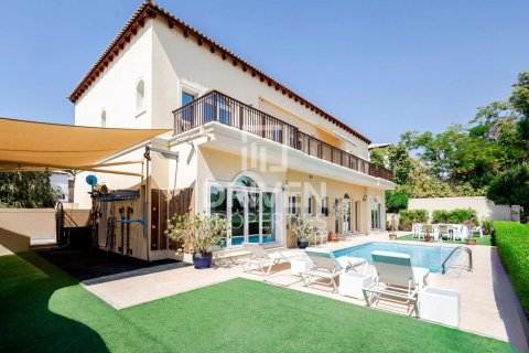 Villa en Jumeirah Golf Estates, Dubai, 5 dormitorios, 871 m², № 20865 - foto 7