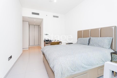 Apartment in EMAAR Beachfront, Dubai Harbour, Dubai 3 bedrooms, 195 sq.m. № 122248 - photo 15