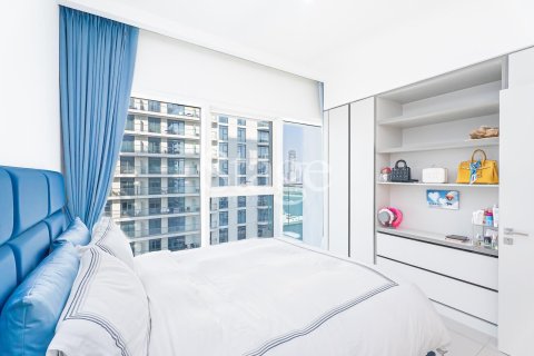 Apartment in EMAAR Beachfront, Dubai Harbour, Dubai 3 bedrooms, 195 sq.m. № 122248 - photo 13