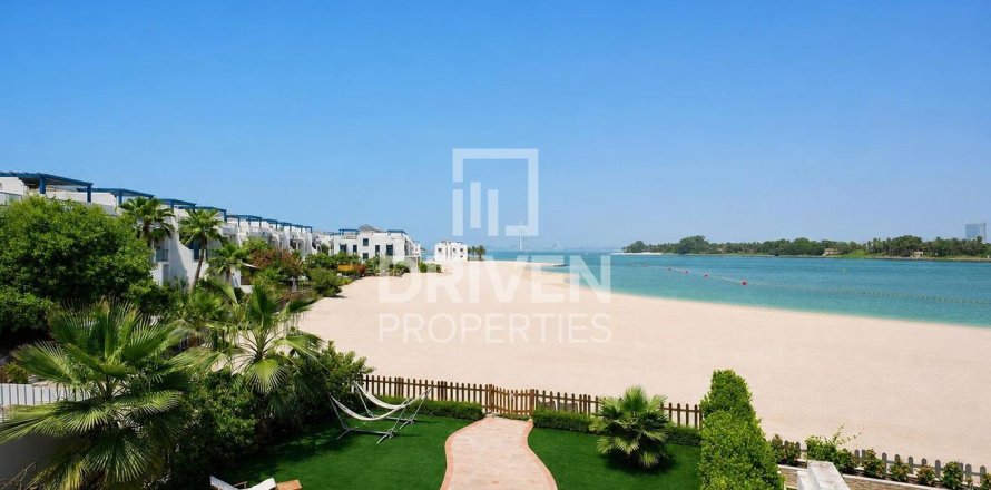 Villa in Palma Residences, Palm Jumeirah, Dubai 5 bedrooms, 478.45 sq.m. № 135718
