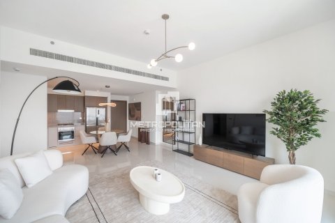 Apartment in EMAAR Beachfront, Dubai Harbour, Dubai 2 bedrooms, 128 sq.m. № 15674