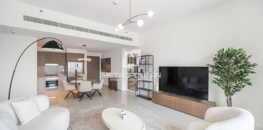 Apartamento en EMAAR Beachfront, Dubai Harbour, Dubai, 2 dormitorios, 128 m², № 15674