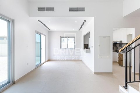 Villa in Amaranta, Dubai Land, Dubai 4 bedrooms, 330.36 sq.m. № 135905 - photo 21