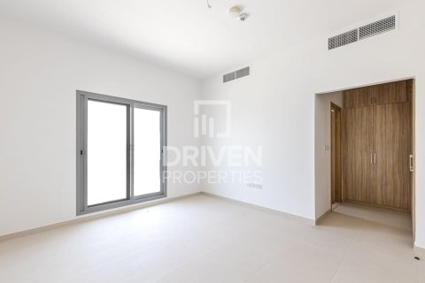 Villa in Amaranta, Dubai Land, Dubai 4 bedrooms, 330.36 sq.m. № 135905 - photo 19