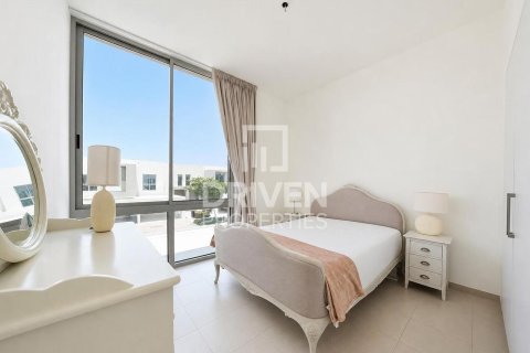 Villa in Reem Community, Arabian Ranches 2, Dubai 4 bedrooms, 271.37 sq.m. № 135904 - photo 11