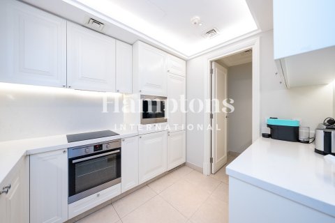 Снять в аренду квартиру в Даунтаун Дубай (Даунтаун Бурдж Дубай), Дубай: 2 спальни, 162.67315300м², № 90707 - фото 2