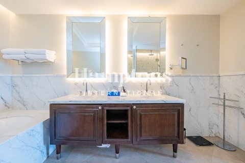 Снять в аренду квартиру в Даунтаун Дубай (Даунтаун Бурдж Дубай), Дубай: 2 спальни, 162.67315300м², № 90707 - фото 13