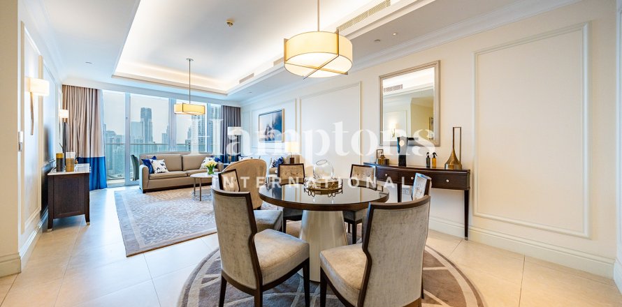 Квартира в Даунтаун Дубай (Даунтаун Бурдж Дубай), Дубай, 2 спальни, 162.673м², № 90707