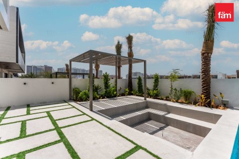 Купить виллу в Al Furjan, Дубай: 5 спален, 600м², № 76894 - фото 11