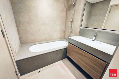 Снять в аренду виллу в Дубае: 3 спальни, 174м², № 76903 - фото 8