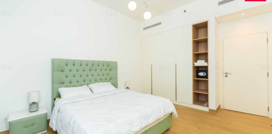 Квартира в Дубае, 1 спальня, 72.6м², № 52315