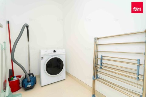 Купить квартиру в Дубае: 1 спальня, 72.6м², № 52315 - фото 9