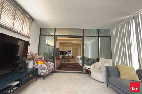 Apartment in Al Jaddaf, Dubai 3 bedrooms, 192.4 sq.m. № 100929 - photo 13