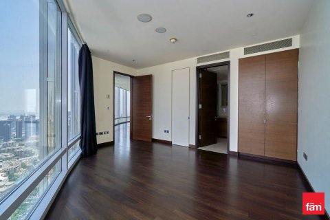 Apartment in Downtown Dubai (Downtown Burj Dubai), Dubai 2 bedrooms, 165.2 sq.m. № 100882 - photo 4