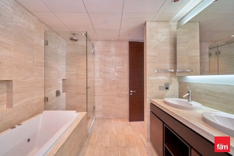 Apartment in Downtown Dubai (Downtown Burj Dubai), Dubai 2 bedrooms, 165.2 sq.m. № 100882 - photo 9
