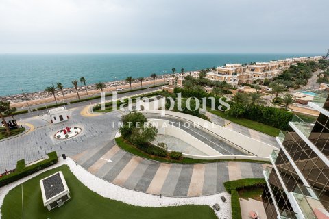 Apartment in FIVE Palm Jumeirah, Palm Jumeirah, Dubai 2 bedrooms, 114.64230200 sq.m. № 101373 - photo 15