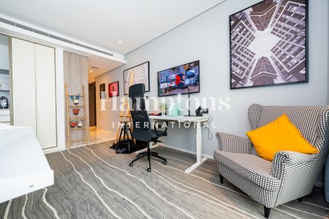 Apartment in FIVE Palm Jumeirah, Palm Jumeirah, Dubai 2 bedrooms, 114.64230200 sq.m. № 101373 - photo 11