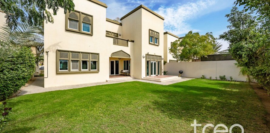 Villa in Regional, Jumeirah Park, Dubai 3 bedrooms, 284.56 sq.m. № 139836