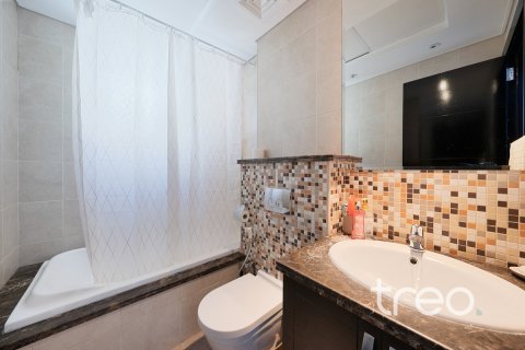 Villa in Regional, Jumeirah Park, Dubai 3 bedrooms, 284.56 sq.m. № 139836 - photo 25