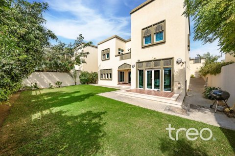 Villa in Regional, Jumeirah Park, Dubai 3 bedrooms, 284.56 sq.m. № 139836 - photo 4