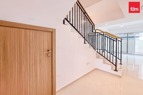 Townhouse in Dubai 4 bedrooms, 112.2 sq.m. № 100275 - photo 3