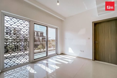 Townhouse in Dubai 4 bedrooms, 112.2 sq.m. № 100275