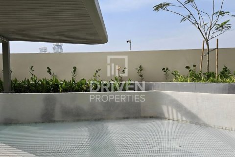 Apartment in Palm Jumeirah, Dubai 2 bedrooms, 126 sq.m. № 18763 - photo 6