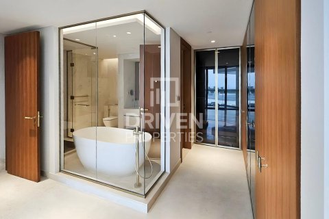 Apartment in Palm Jumeirah, Dubai 2 bedrooms, 126 sq.m. № 18763 - photo 11