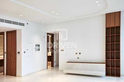 Apartment in Palm Jumeirah, Dubai 2 bedrooms, 126 sq.m. № 18763 - photo 1