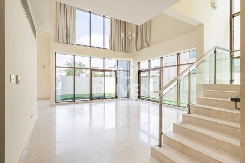 Villa à Meydan, Dubai, 6 chambres, 512 m², № 18765 - photo 2