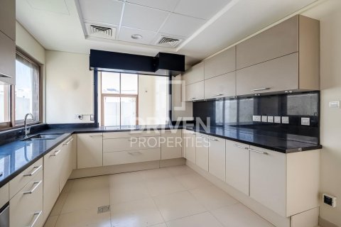 Villa à Meydan, Dubai, 6 chambres, 512 m², № 18765 - photo 27