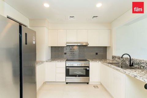 Townhouse in Dubai 4 bedrooms, 144 sq.m. № 120720 - photo 14
