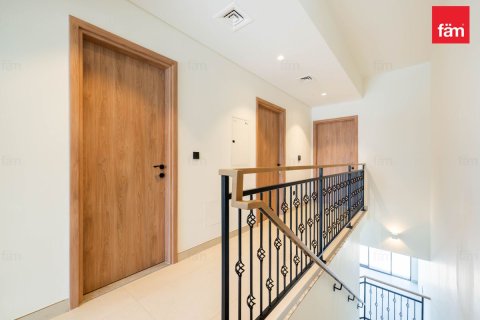 Townhouse in Dubai 4 bedrooms, 144 sq.m. № 120720 - photo 8