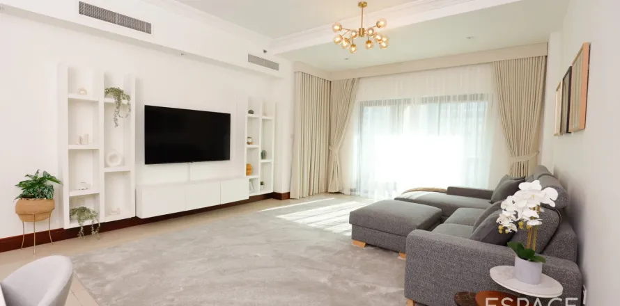 Appartement à Palm Jumeirah, Dubai, 1 chambre, 120 m², № 71250