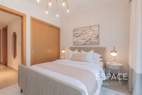 Apartment in Downtown Dubai (Downtown Burj Dubai), Dubai 3 bedrooms, 190 sq.m. № 71253 - photo 4