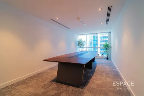 Снять в аренду офис в Джумейра Лейк Тауэрс, Дубай: 248м², № 71251 - фото 6