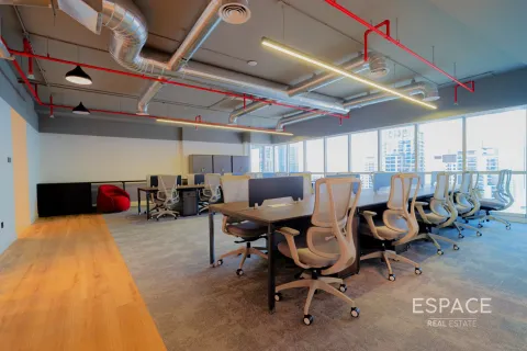 Снять в аренду офис в Джумейра Лейк Тауэрс, Дубай: 248м², № 71251 - фото 4