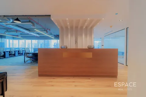 Снять в аренду офис в Джумейра Лейк Тауэрс, Дубай: 248м², № 71251 - фото 1