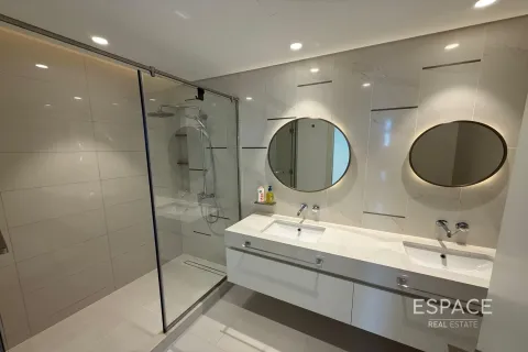 Apartment in Dubai Harbour, Dubai 2 bedrooms, 108 sq.m. № 71249 - photo 11