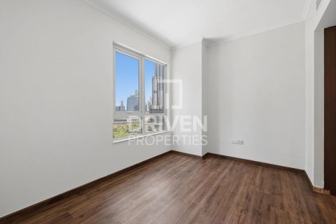 Apartment in The Residences, Downtown Dubai (Downtown Burj Dubai), Dubai 3 bedrooms, 193.42 sq.m. № 129784 - photo 13