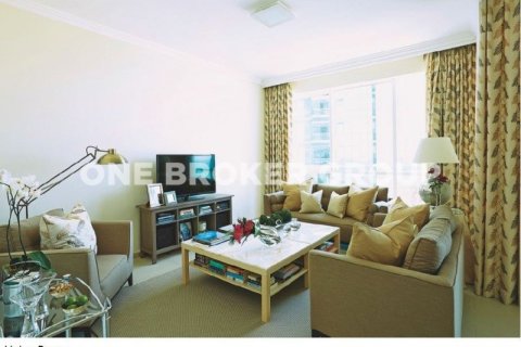 Apartment in Dubai 2 bedrooms, 152 sq.m. № 30434 - photo 2