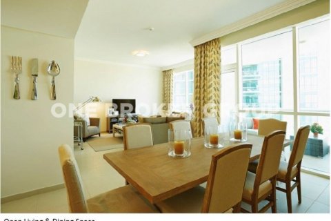 Apartment in Dubai 2 bedrooms, 152 sq.m. № 30434 - photo 1