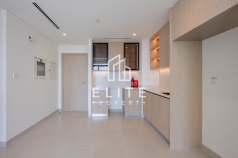 Apartamento en The Views, Dubai, 2 dormitorios, 107 m², № 124928 - foto 5